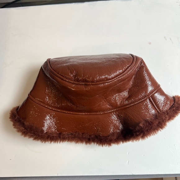 NEW Faux Fur Bucket Hat - Picture 4 of 5
